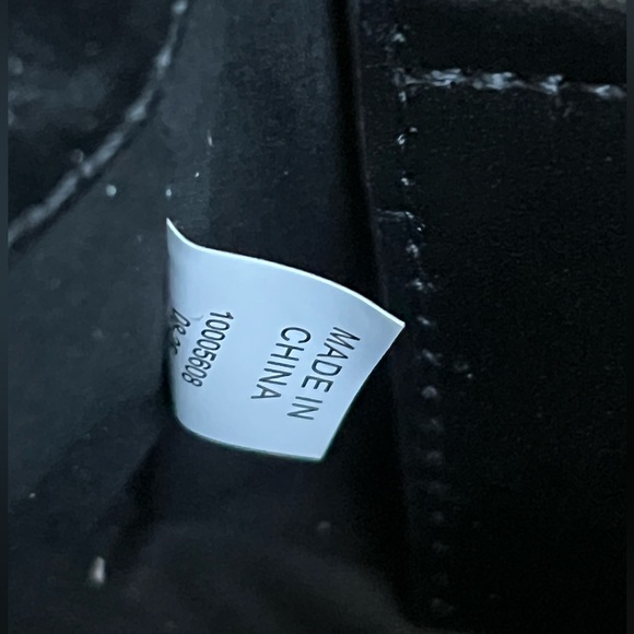 💰SOLD - 90456 - Tory Burch Small Kira Chevron Flap Shoulder Bag - Picture 10 of 13